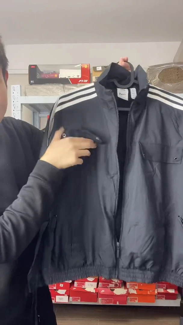 大牌潮服清仓中，编号FRI W 18 ，尺码160