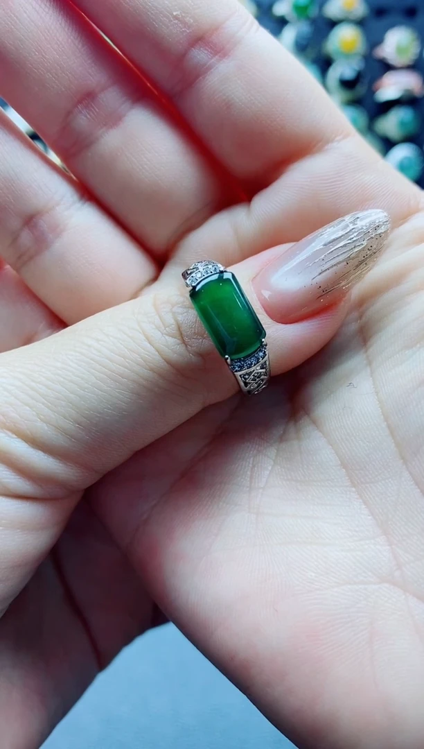 未镶嵌戒指翡翠有****我天然翡翠A货男戒
