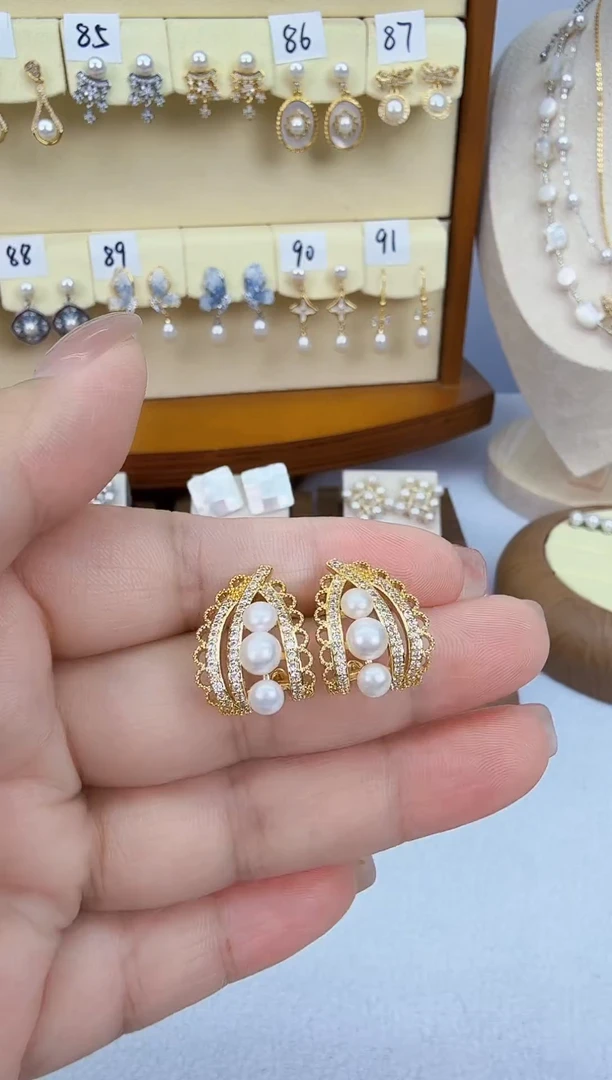 未镶嵌耳饰淡水珍珠金