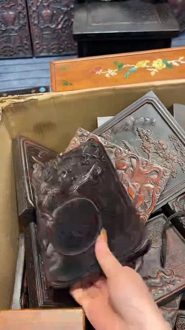 木紫檀雕刻一物一拍