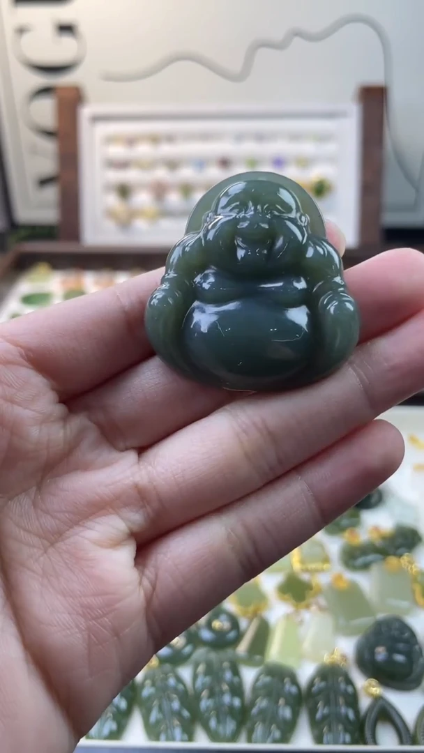 吊坠(不含链)未镶嵌和田玉且末蓝佛公（微微棉）