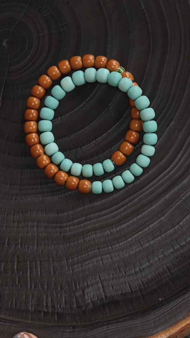 18K金镶嵌绿松石手链1