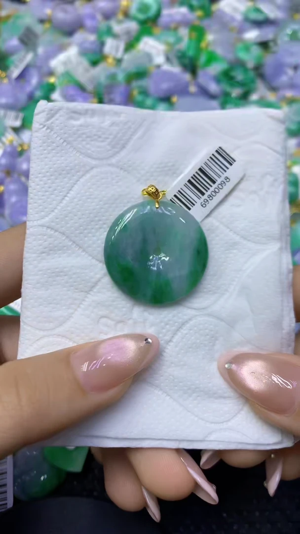 颈饰未镶嵌翡翠天然缅甸翡翠A货