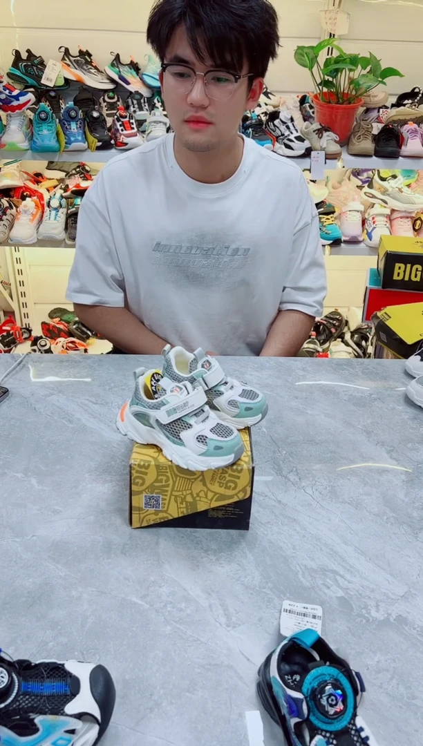 纺织25码 大黄蜂机能鞋