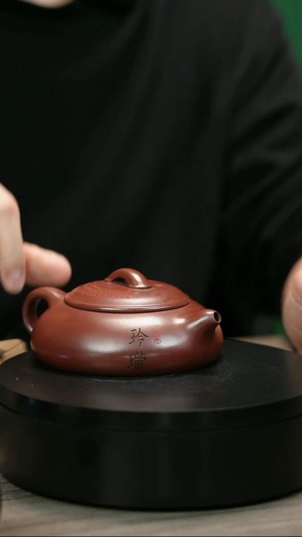 茶壶紫砂年**粘H2357李传荣刻绘乳瓢