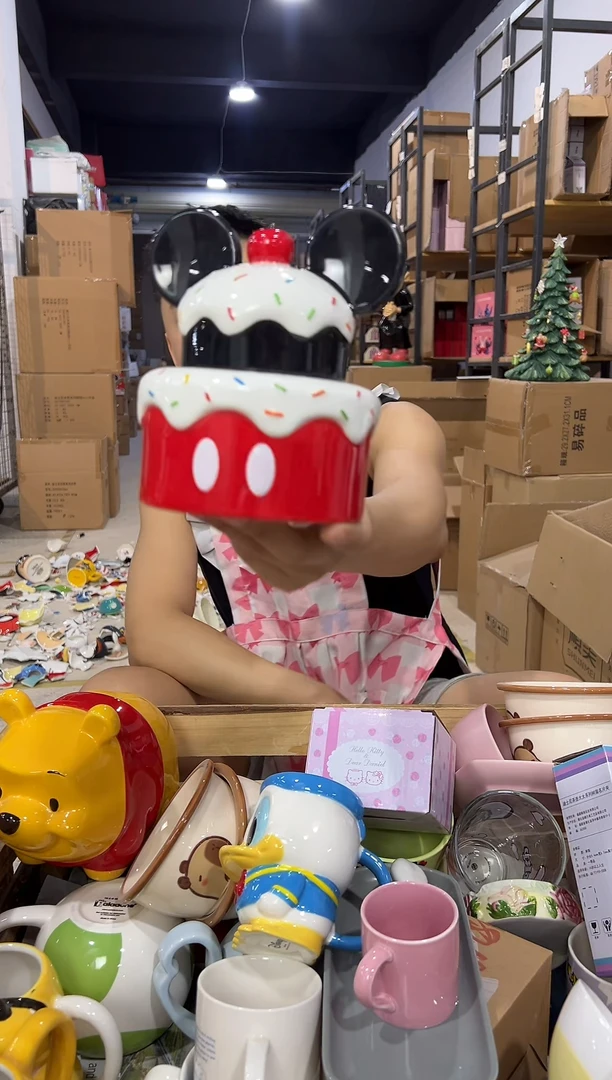 瓷片原盒米奇蛋糕罐子