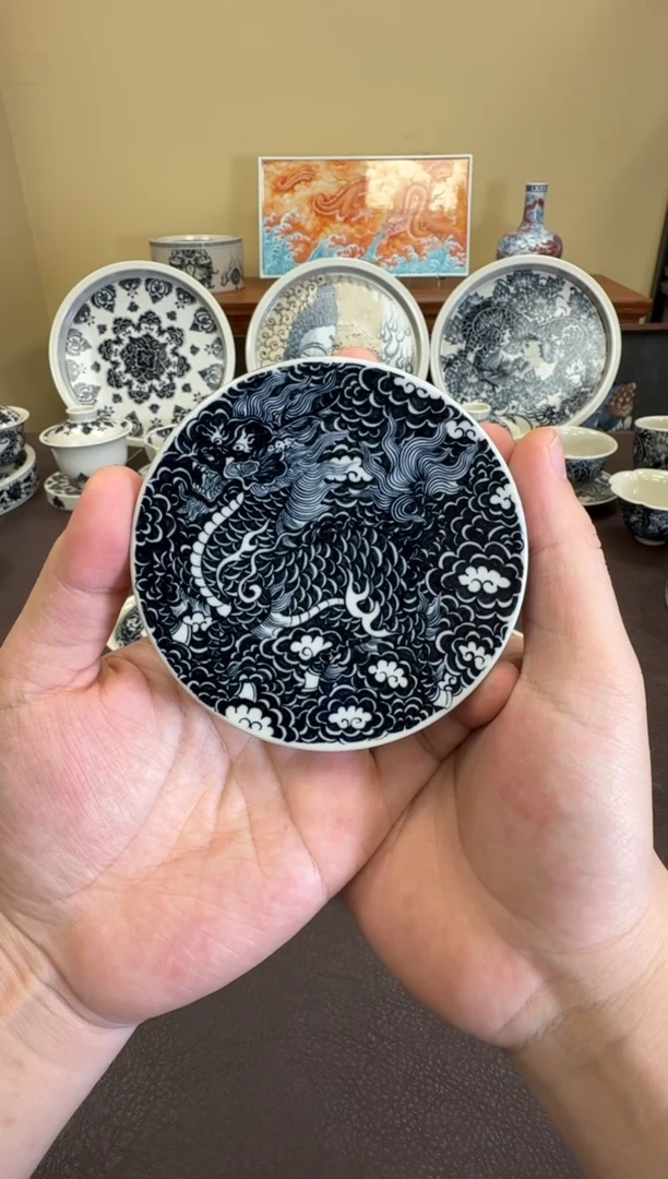 二号釉云墨麒麟盖置