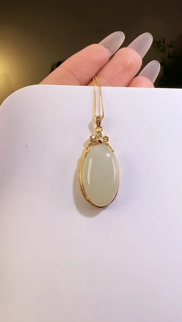 【闪购商品】和田玉颈饰银S925镶嵌无事牌p