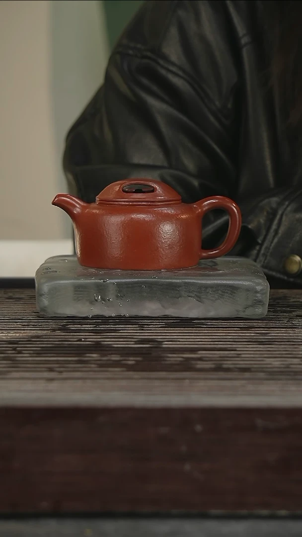 茶壶紫砂72号200CC