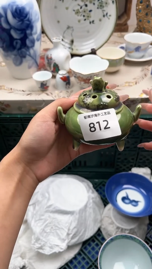 瓷片吱**勾R         812