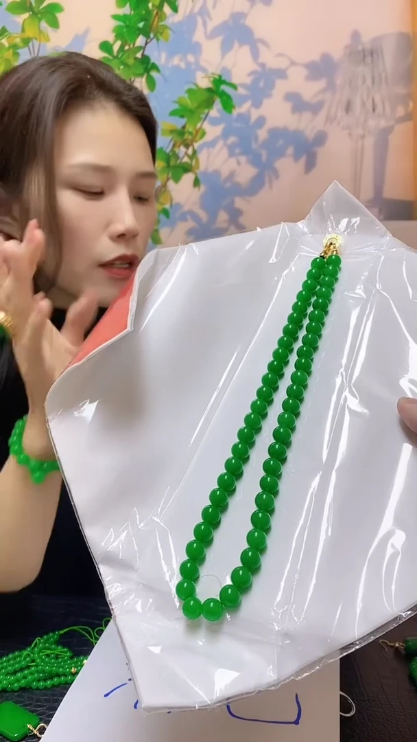【闪购商品】翡翠颈饰14K金镶嵌翡翠项链