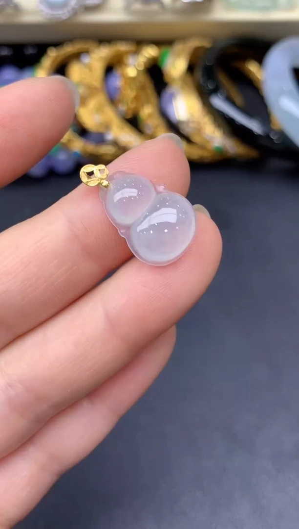 颈饰18K金镶嵌翡翠55-雪姐翡翠天天见