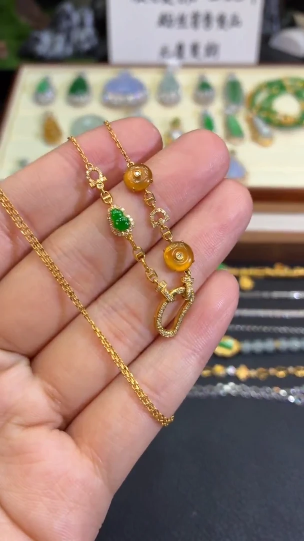 项链18K金镶嵌翡翠清**酒1