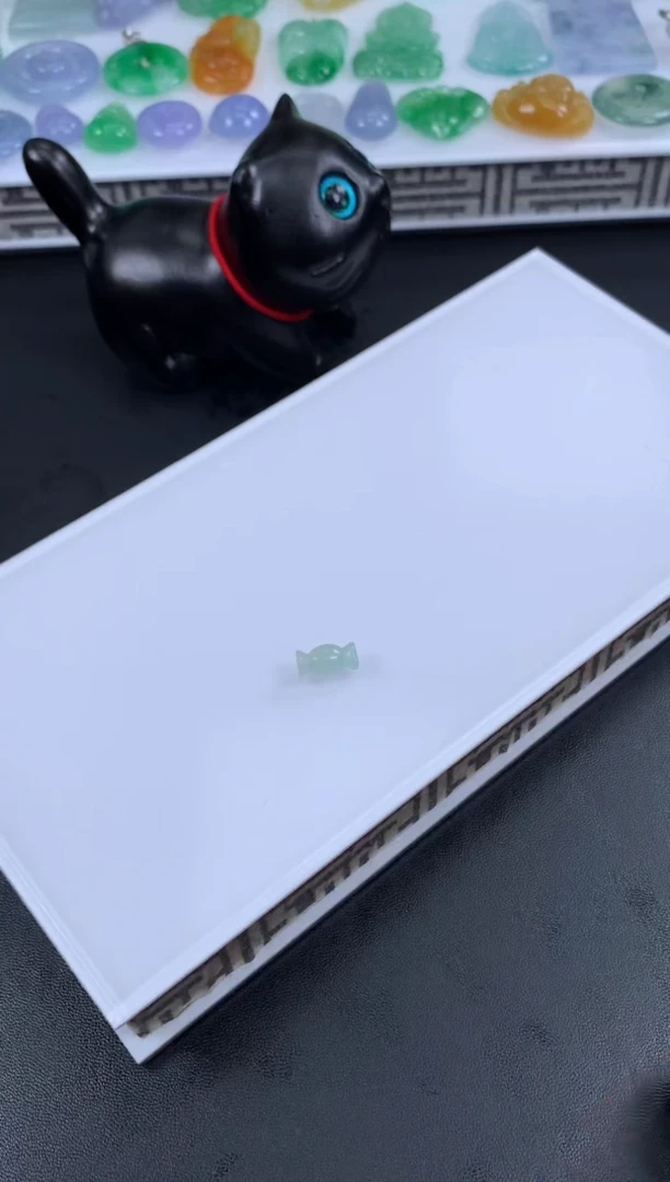 【闪购商品】定制翡翠未镶嵌翡翠