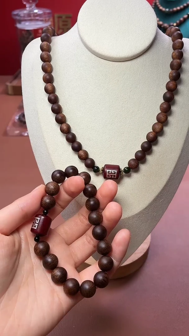 沉香手串沉水越南芽庄白棋08三圈+越南顺化紫棋10单圈设计款