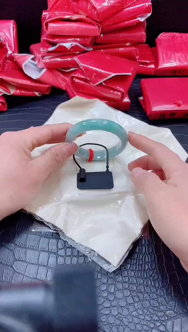 非金属无玲玲293号手镯54.9圈口