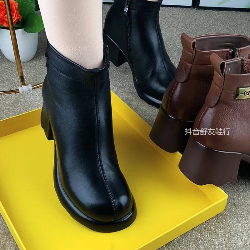 真皮马丁靴女秋冬季新款牛皮圆头粗跟中低跟加绒女靴百搭单靴短靴