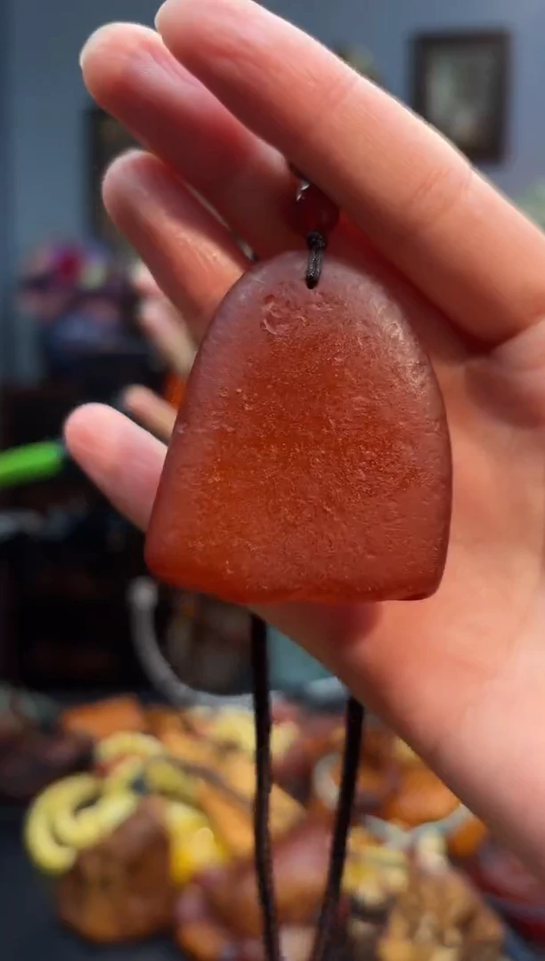 琥珀颈饰未镶嵌吊坠