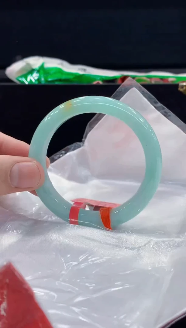 未镶嵌手镯翡翠翡翠手镯