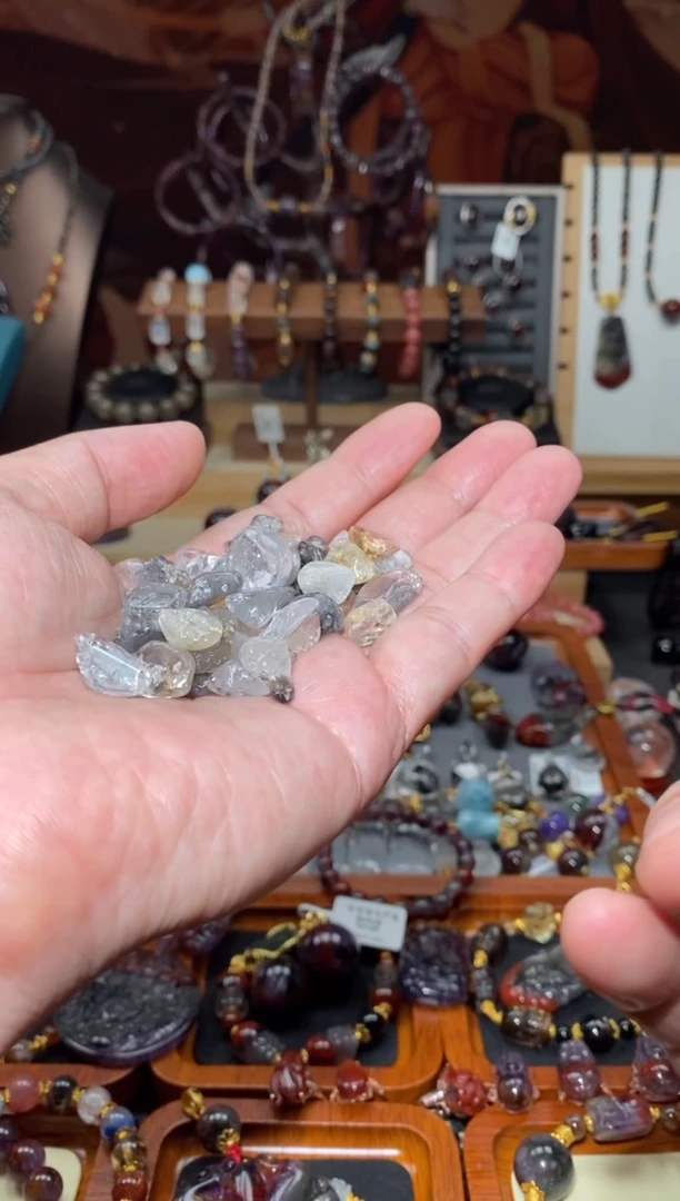 【闪购商品】水晶闪灵钻原石消磁石约250g未镶嵌多样性