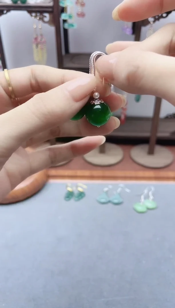 银S925镶嵌耳钉玛瑙/玉髓207000