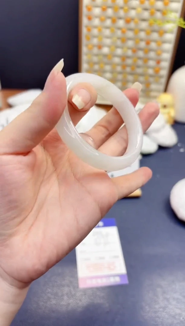 石英质玉手镯未镶嵌293-天山翠-圈口55