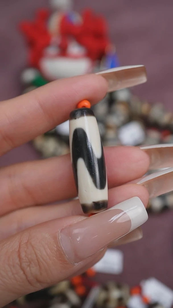 【闪购商品】玛瑙/玉髓颈饰未镶嵌蚀花玛瑙珠定制编绳