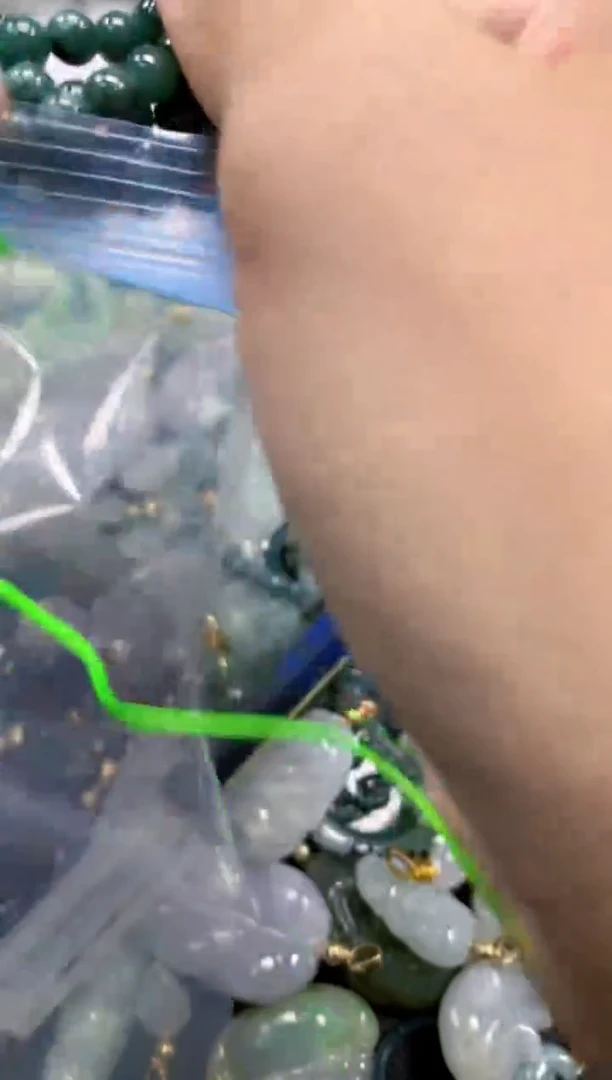 颈饰未镶嵌翡翠9529
