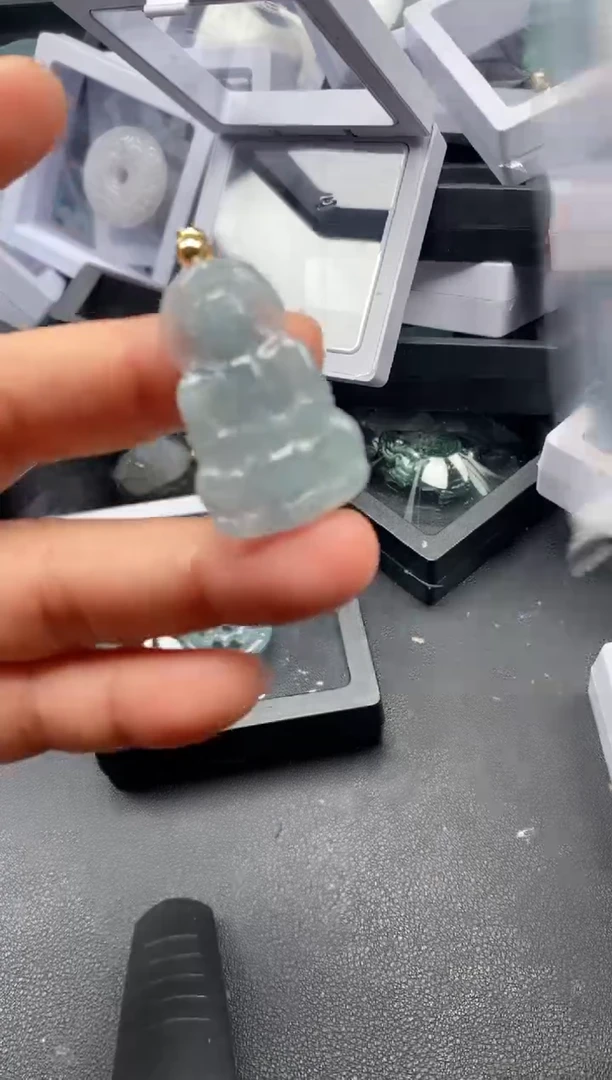 翡翠未镶嵌吊坠(不含链)3333