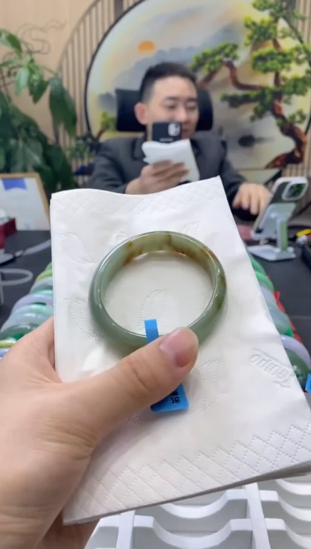 【闪购商品】翡翠手镯未镶嵌00000014692