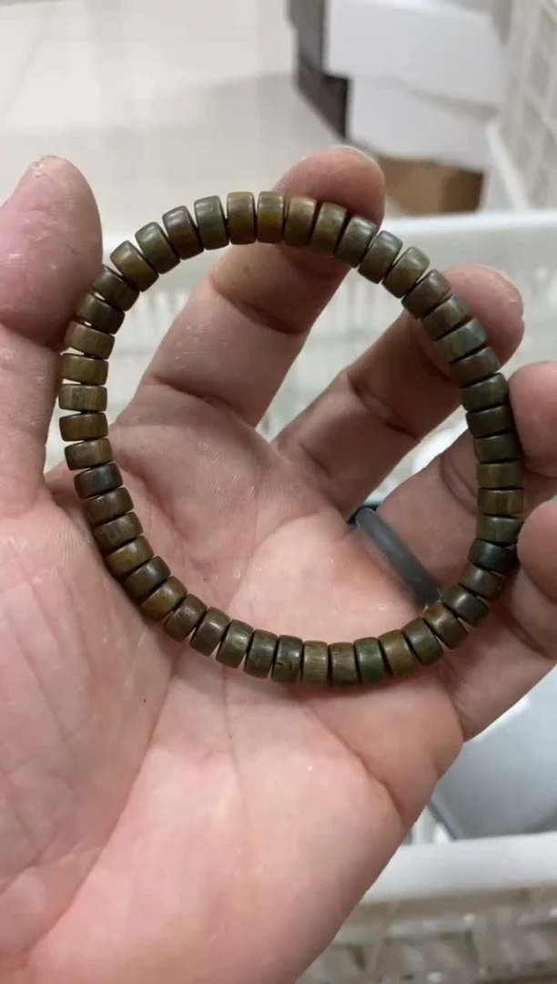 无运费险有瑕疵的摄影的产品有使用过的痕迹有点脏介意勿拍