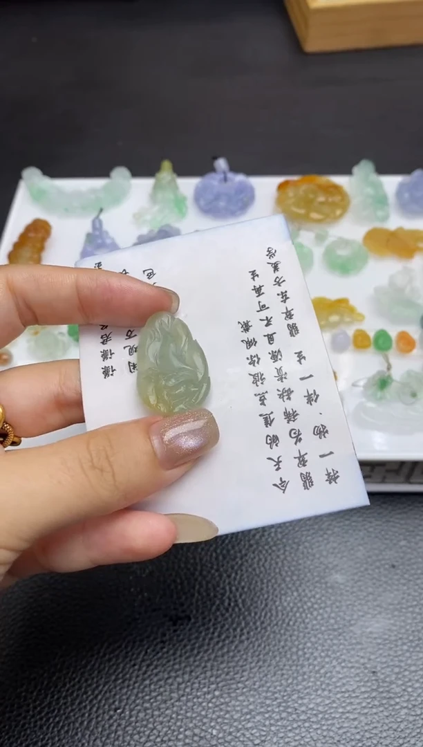 未镶嵌定制翡翠翡翠毛货~