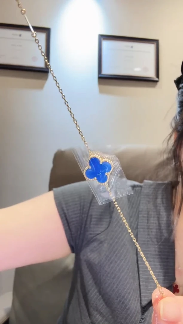 18K金镶嵌套链玛瑙/玉髓蓝色手链