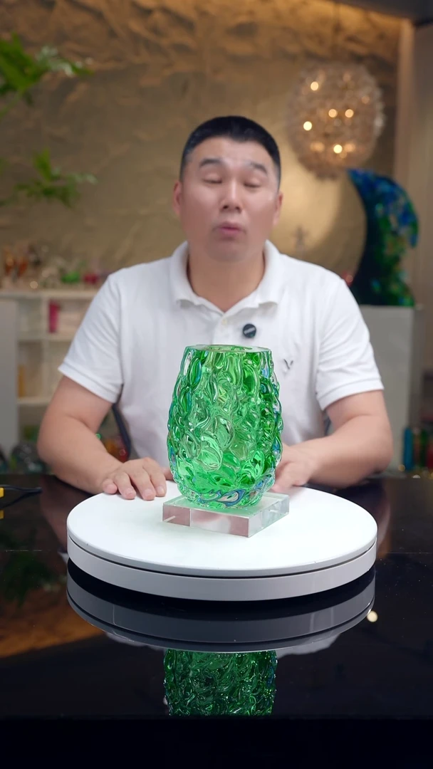 设计款双色反影琉璃花器带底座