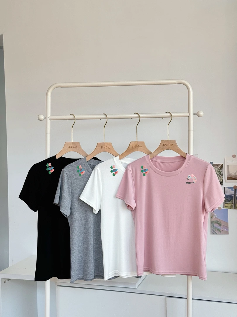 门店1&99！莱赛尔天丝小兔子刺绣T恤Q024