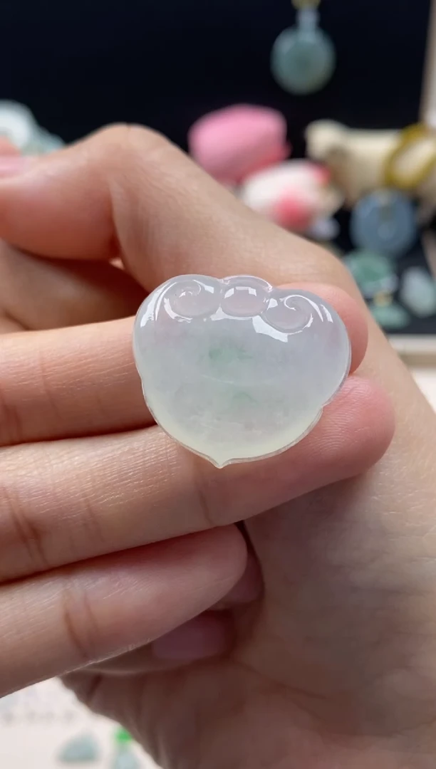 【闪购商品】翡翠颈饰未镶嵌翡翠白冰如意