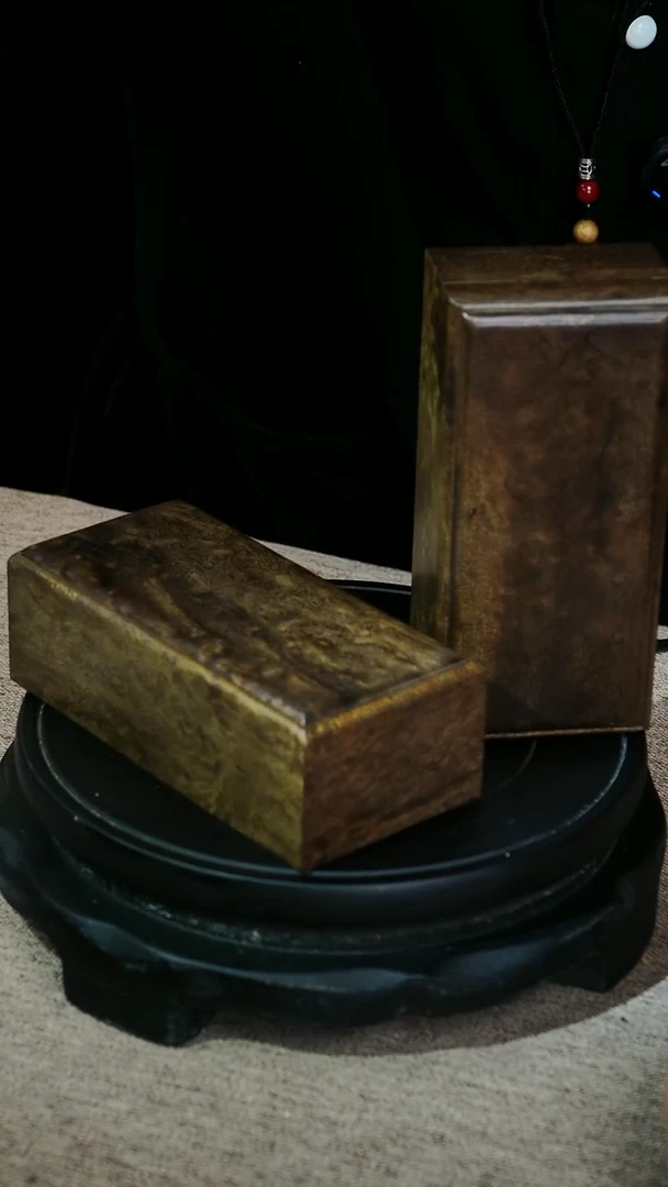金丝楠1****4金丝楠木龙胆纹机关盒抽拉盒2个