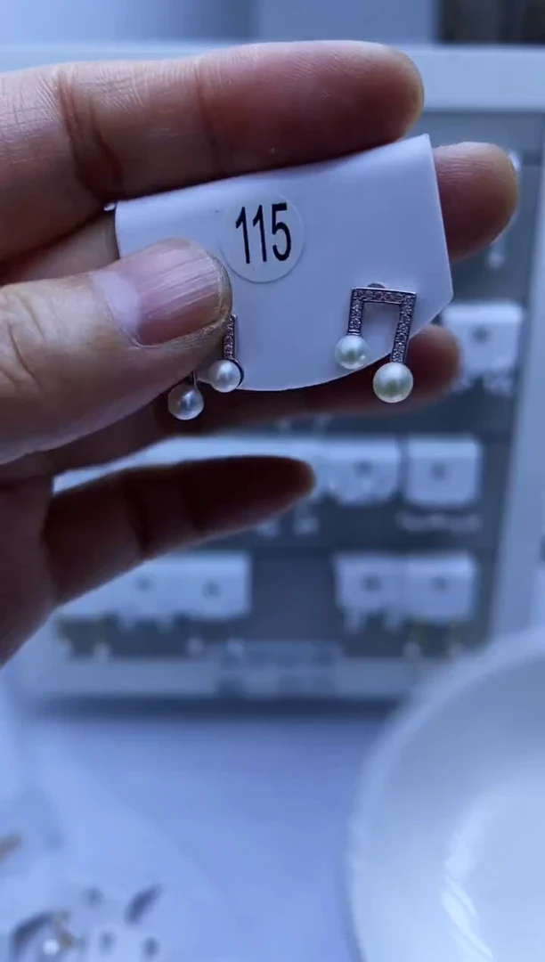 银S925镶嵌耳饰淡水珍珠115