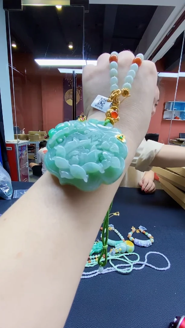 颈饰未镶嵌翡翠翡翠吊坠