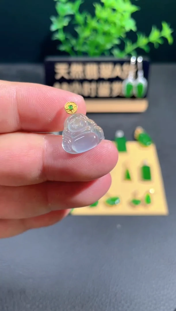 【闪购商品】翡翠颈饰18K金镶嵌翡翠