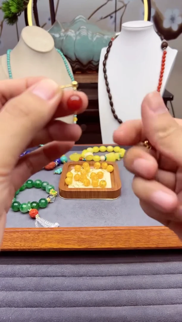 【闪购商品】南红玛瑙耳饰14K金镶嵌E141``````