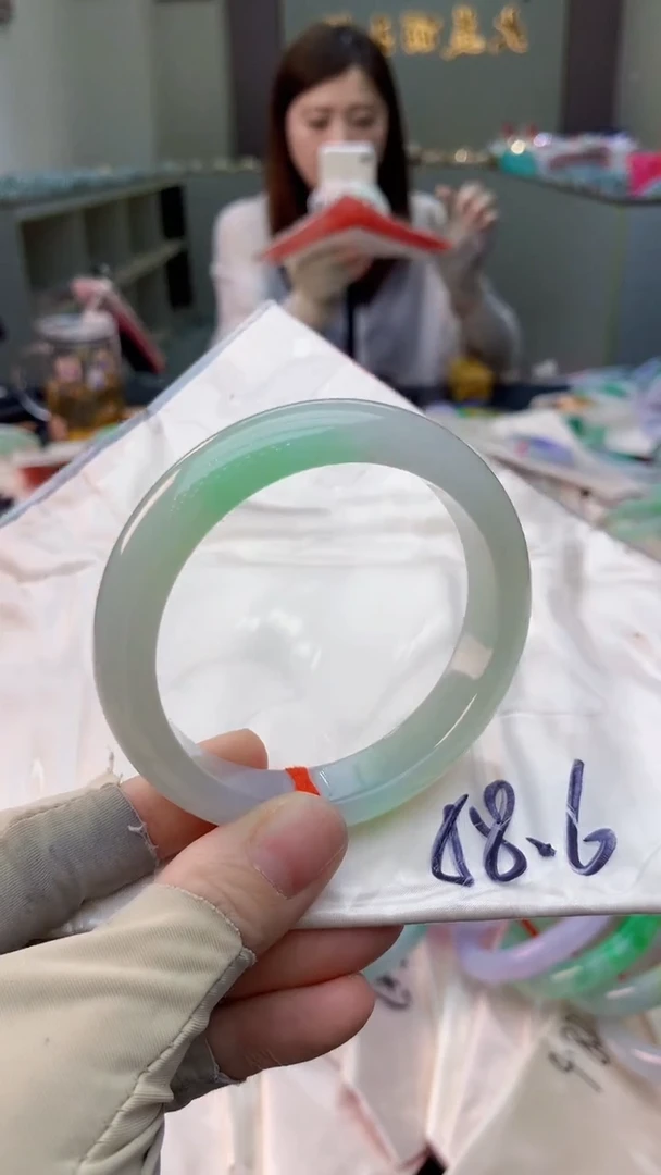 未镶嵌手镯翡翠0936874518