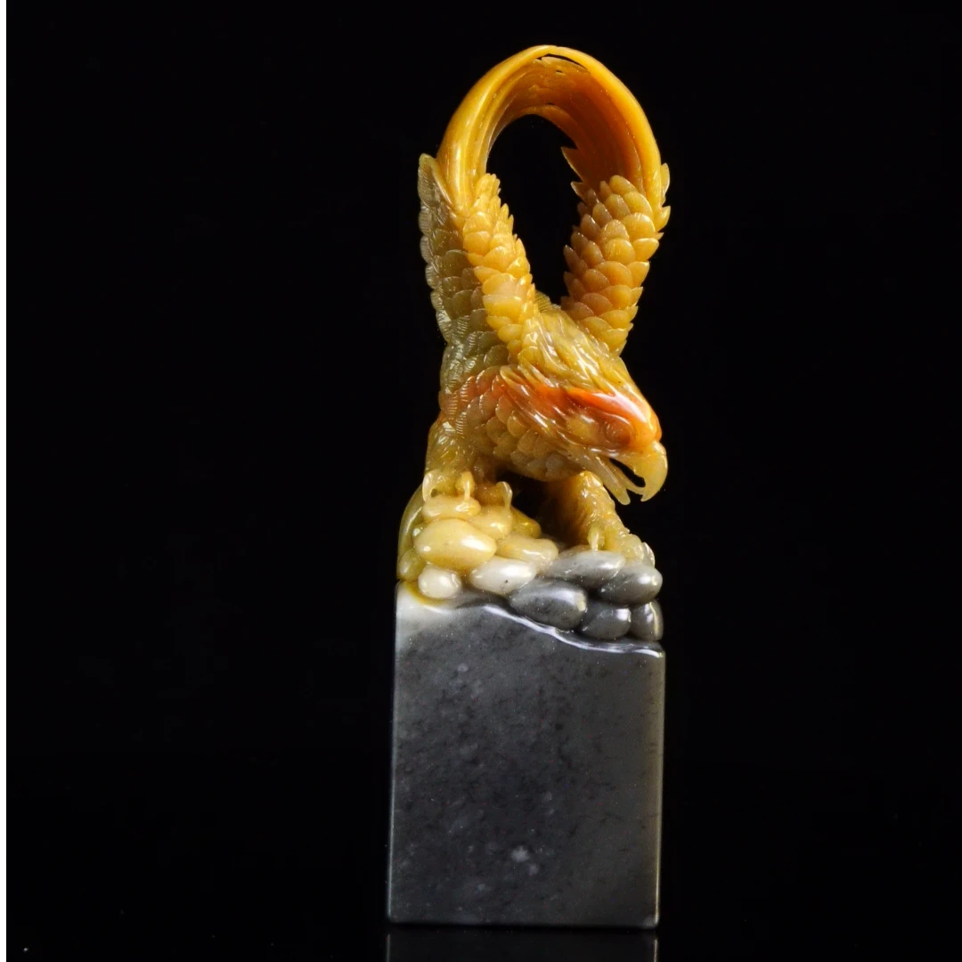 27寿山石高山坑头大展宏图印章237.4克3.6x3.6x11.8