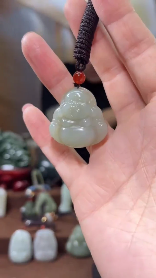 颈饰未镶嵌和田玉·