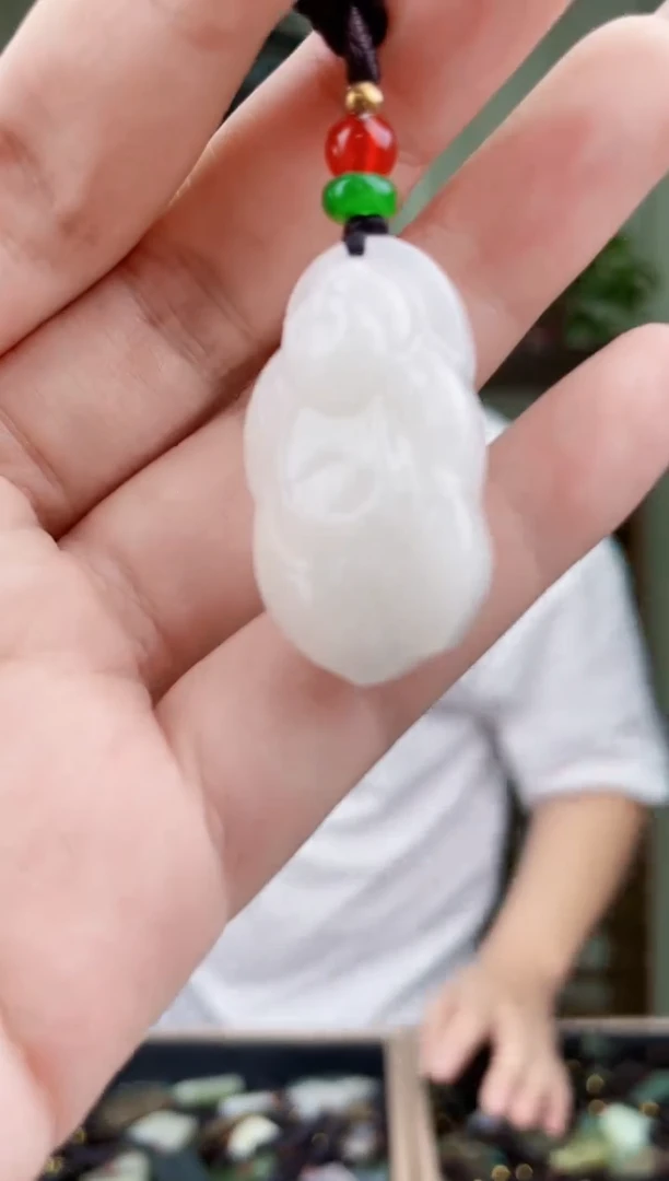 和田玉未镶嵌挂件拍一发一，多样性发货！