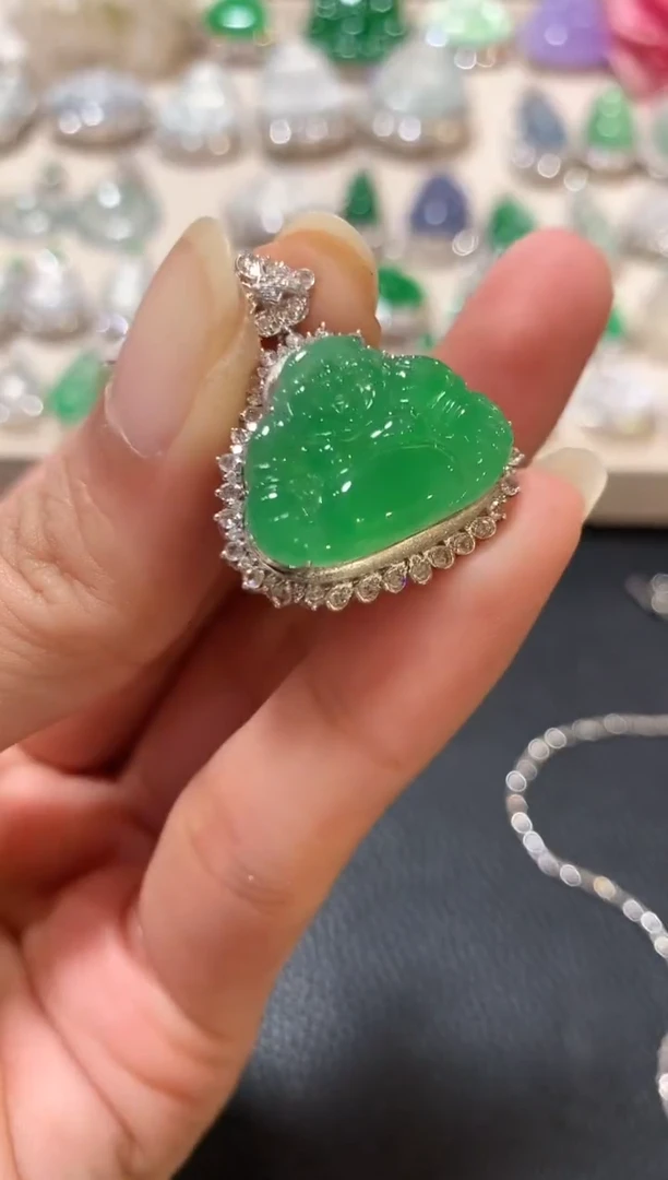 吊坠(不含链)18K金镶嵌翡翠n149