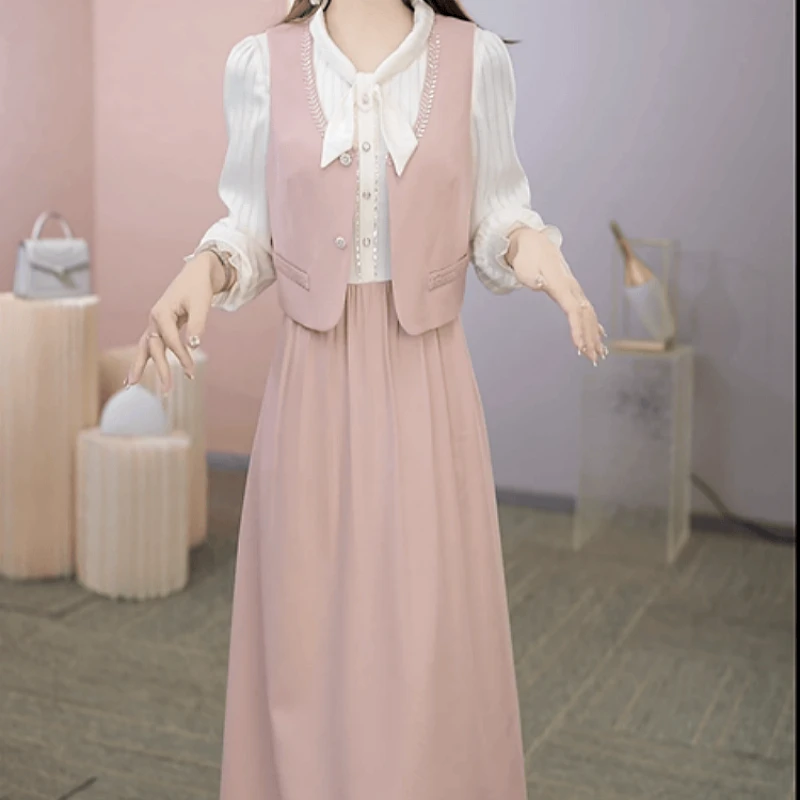 A699【马甲+连衣裙】2025早秋新款优雅时尚气质修身连衣裙两件套