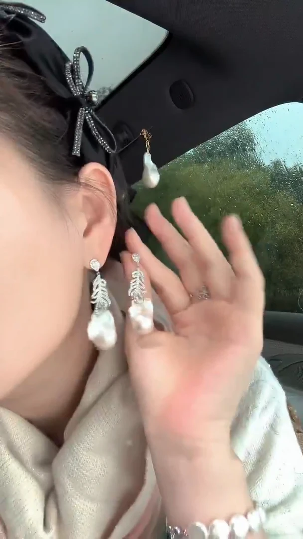 未镶嵌耳饰淡水珍珠羽毛巴洛克耳环