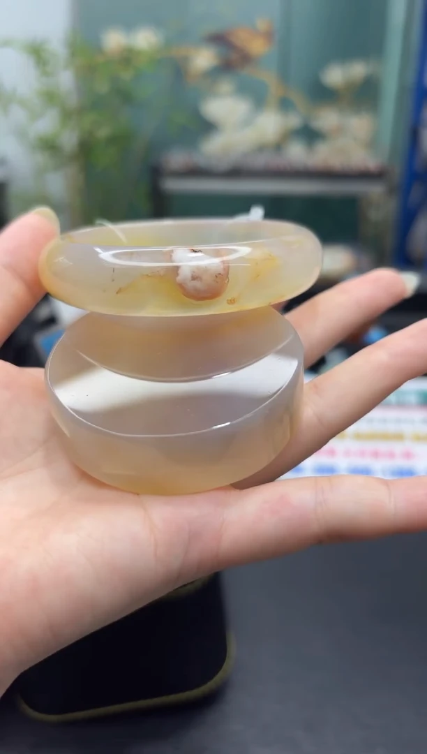 未镶嵌手镯石英质玉A626(61圈赠送镯心)