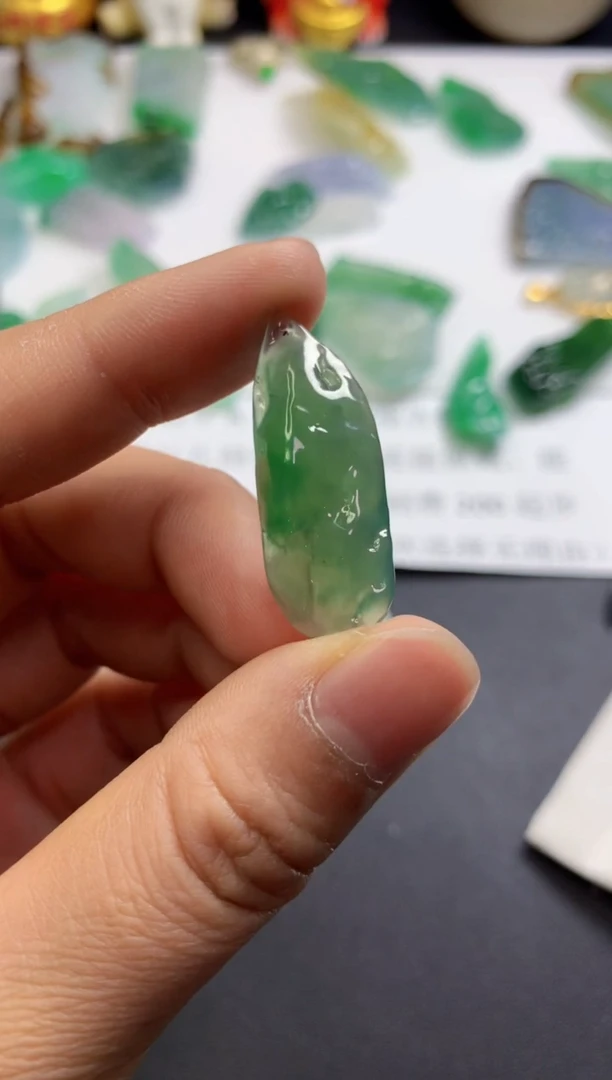 【闪购商品】翡翠吊坠(不含链)未镶嵌953